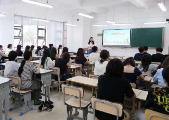 藝術教育的特色學前教育的經驗更是對基礎教育初心的堅守